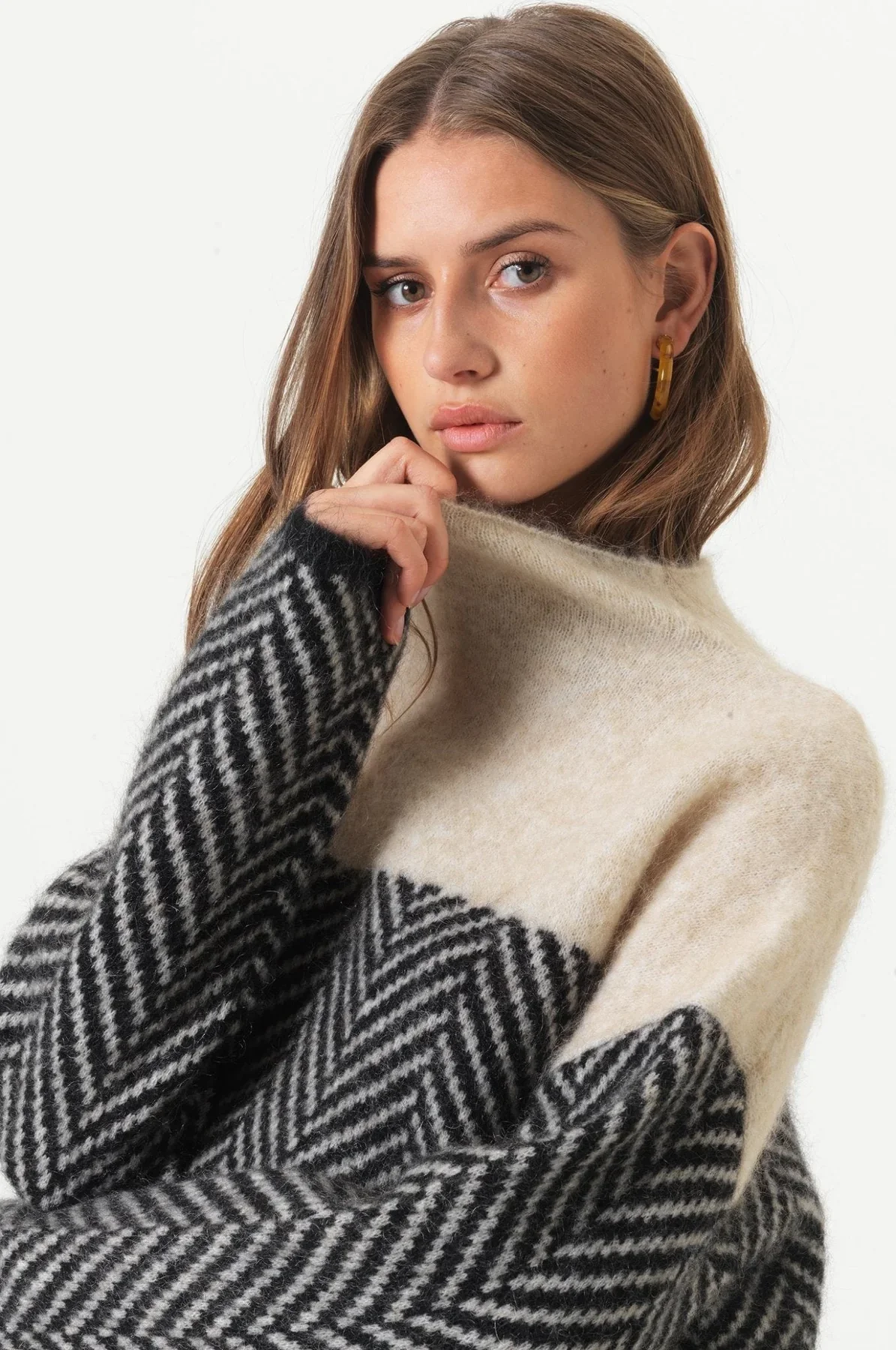 Women's Herringbone Turtleneck Sweater Colorblock Chunky Oversized Funnel-Neck