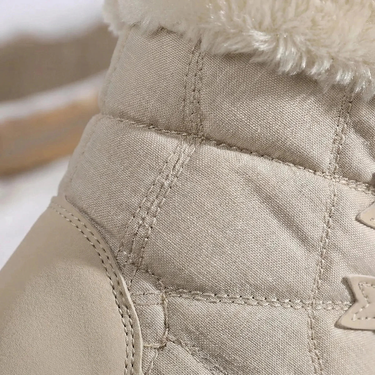 Women's Waterproof Snow Boots Fur-Lined Lace-Up Mid-Calf Anti-Slip Insulated Winter