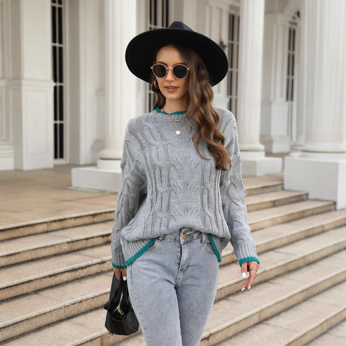 Women's Chunky Cable Knit Sweater Crewneck Contrast-Tip Oversized Relaxed Pullover
