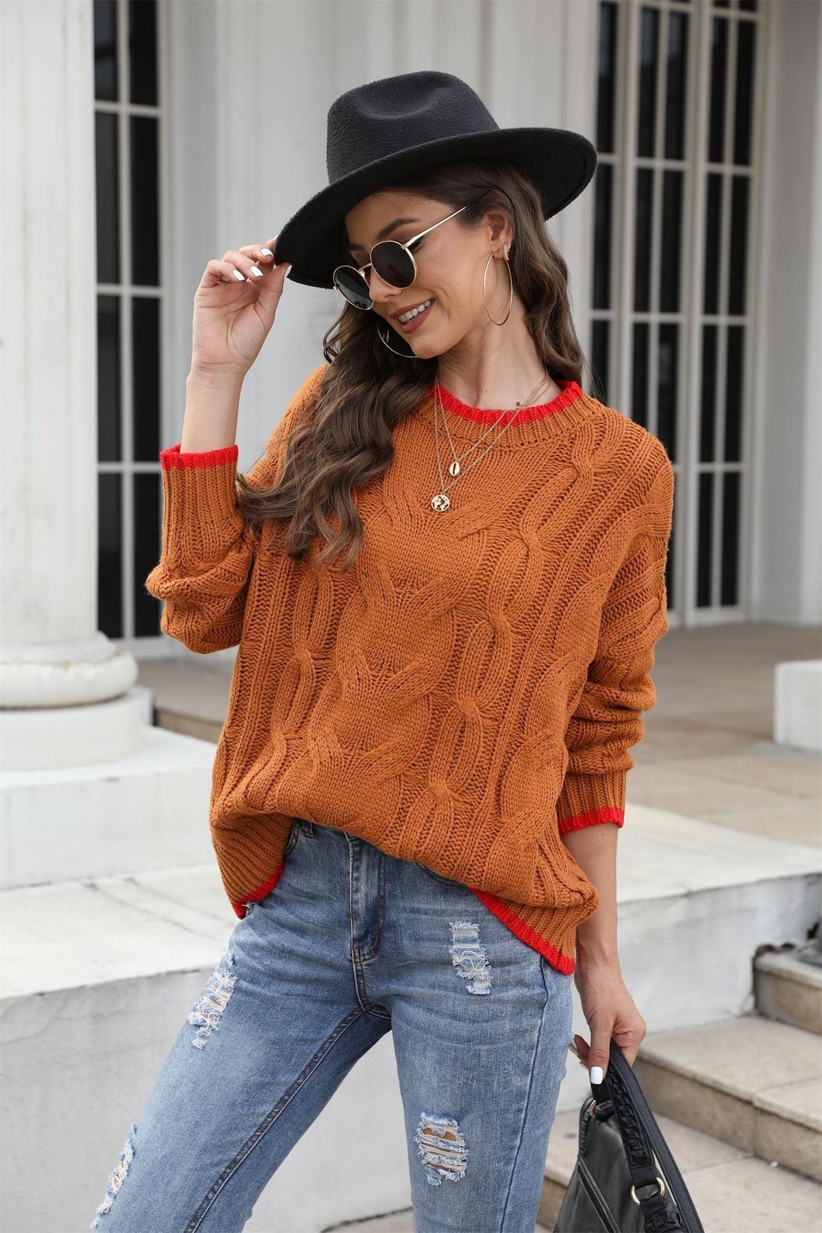 Women's Chunky Cable Knit Sweater Crewneck Contrast-Tip Oversized Relaxed Pullover