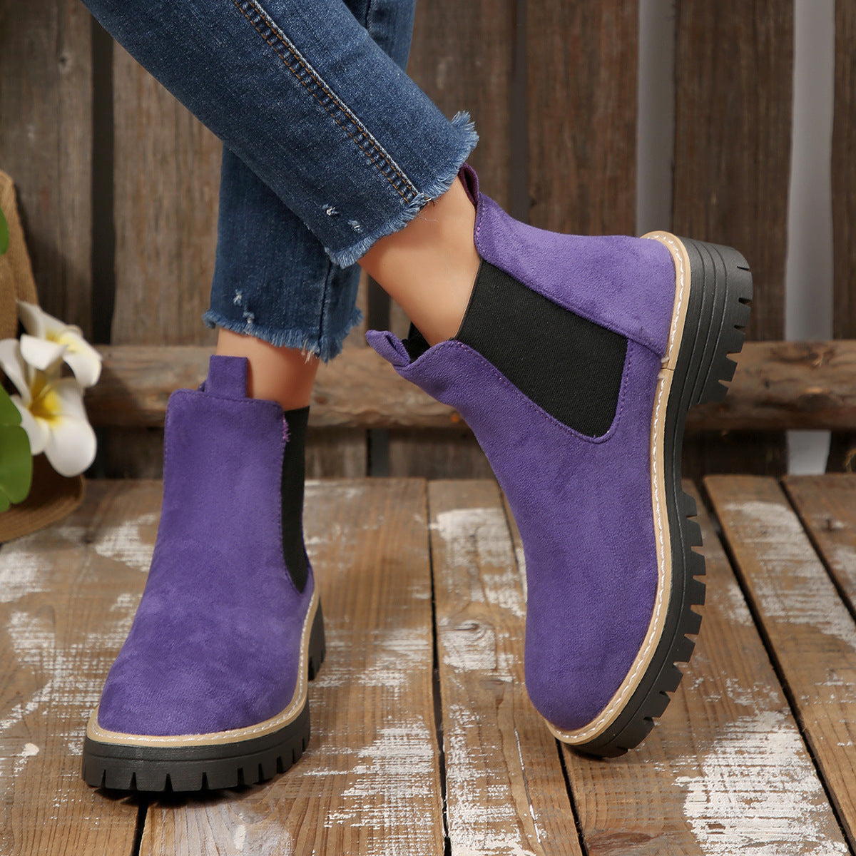 Women's Suede Chelsea Ankle Boots Elastic-Gore Tractor Lug-Sole